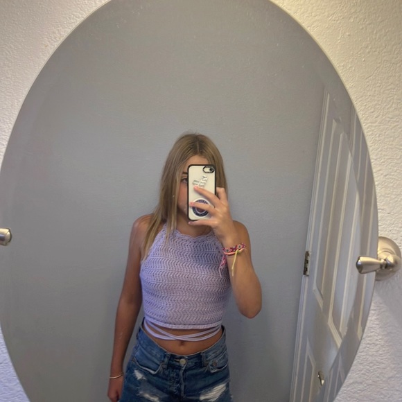 this top from hollister - Picture 1 of 2